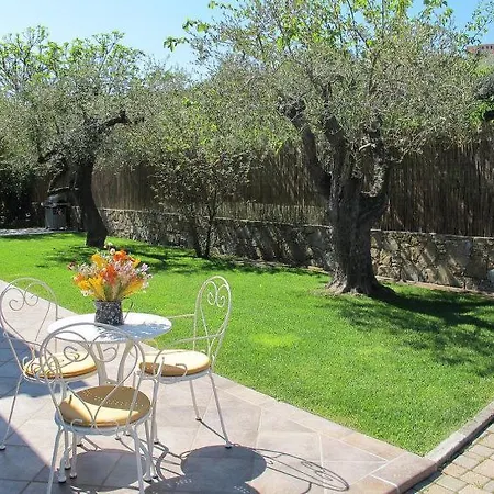 Sleeps 7 Pool Air Con Wifi * Caramagna Ligure