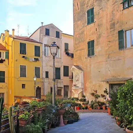 Sleeps 7 Pool Air Con Wifi * Caramagna Ligure