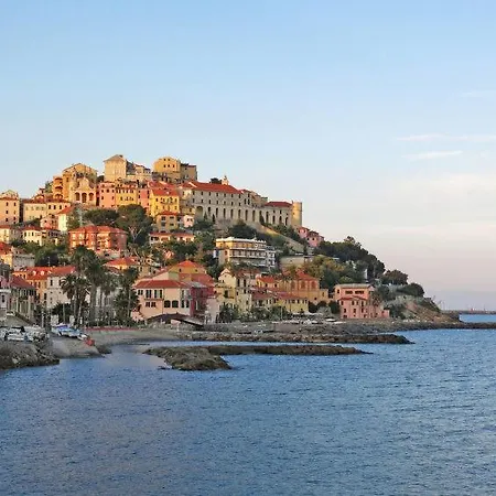 Sleeps 7 Pool Air Con Wifi * Caramagna Ligure